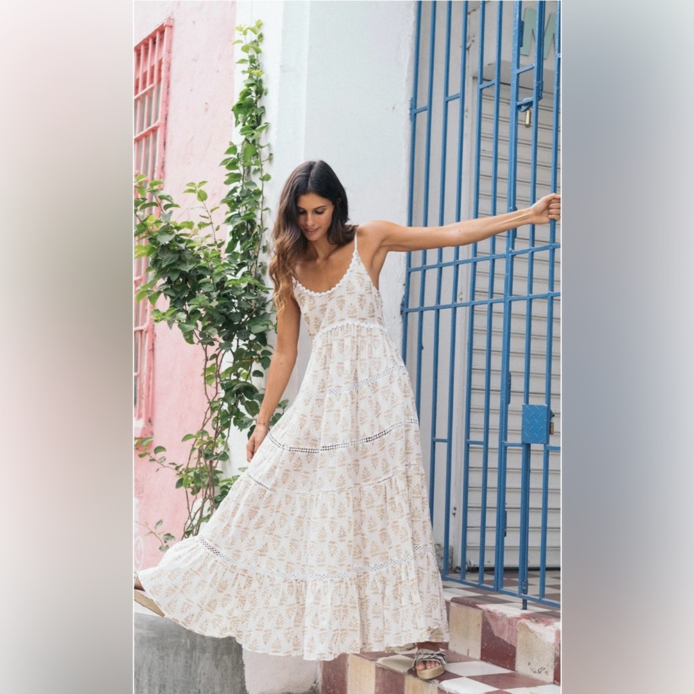 Guadalupe 🪷Embroidered Tiered Maxi Dress – S – Boho Romantic Style